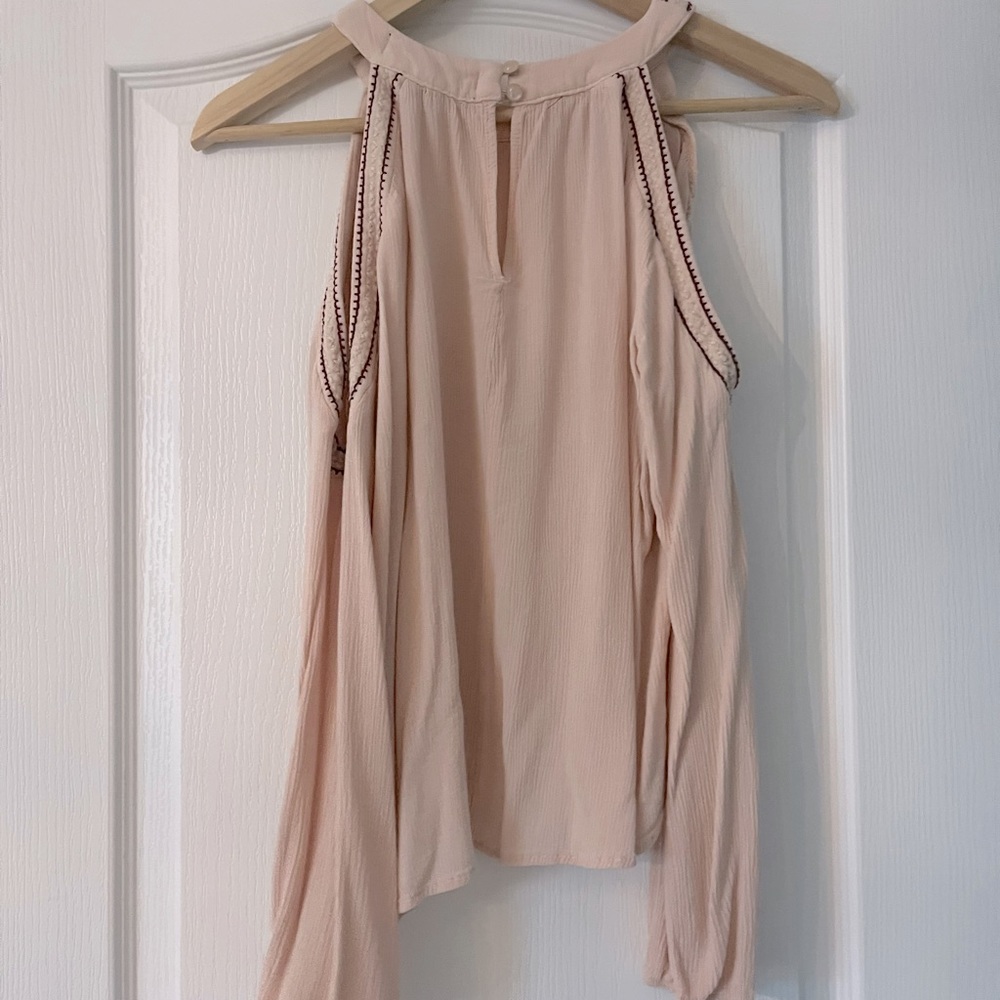 Ash & Violet Lace Cold Shoulder Pink Top Small - Picture 7 of 9